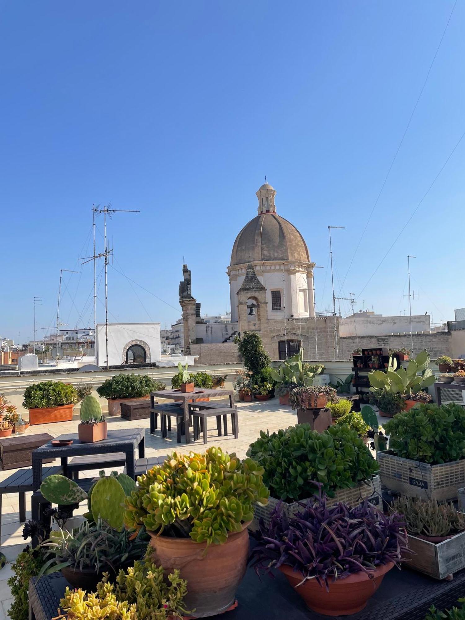Palazzo Verrone Bari Buitenkant foto